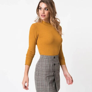 Cielo Retro Mustard Knit Turtleneck Sweater, NWT